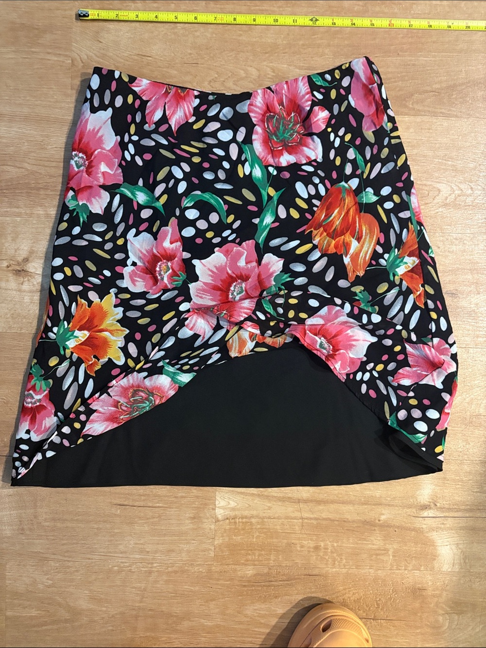 Y2K Black A-Line Skirt with Pink & Orange Floral Print - Picture 3 of 3